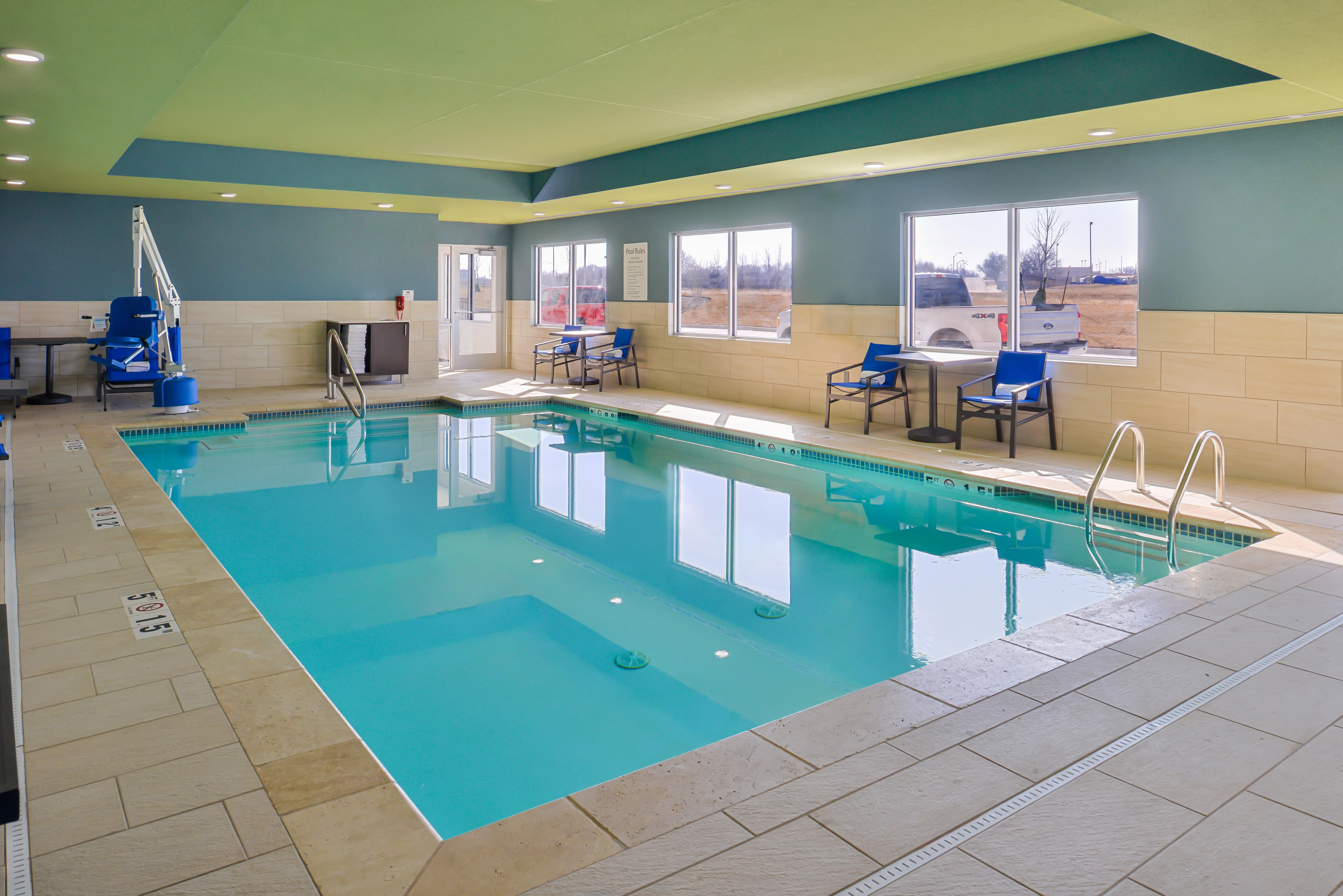 Holiday Inn Express & Suites - Kansas City - Lee'S Summit By Ihg Luaran gambar