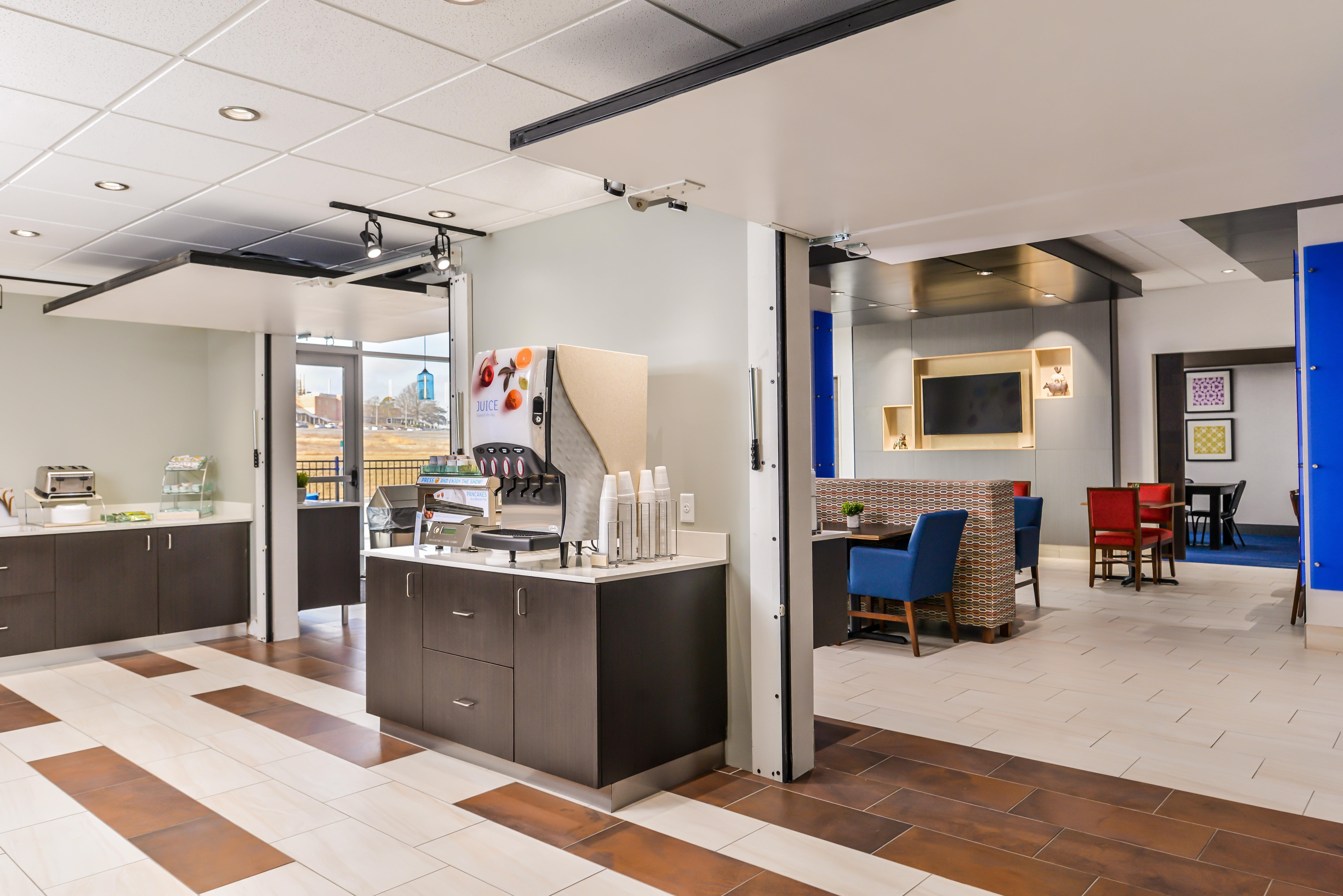 Holiday Inn Express & Suites - Kansas City - Lee'S Summit By Ihg Luaran gambar